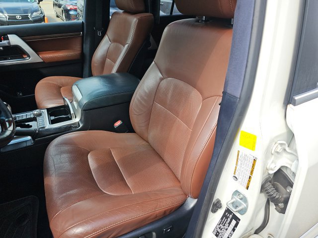 Used 2017 Toyota Land Cruiser AWD/4WD image 16