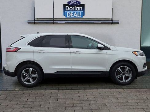 Certified 2023 Ford Edge SEL w/ Convenience Package AWD/4WD image 2