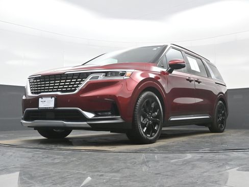 Used 2022 Kia Carnival SX Prestige image 29