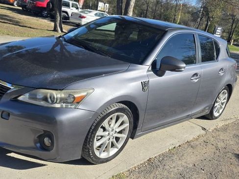 Used 2013 Lexus CT 200h image 1