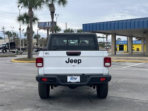 New 2026 Jeep Gladiator Sport image 4