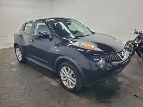 Used 2011 Nissan Juke S image 3