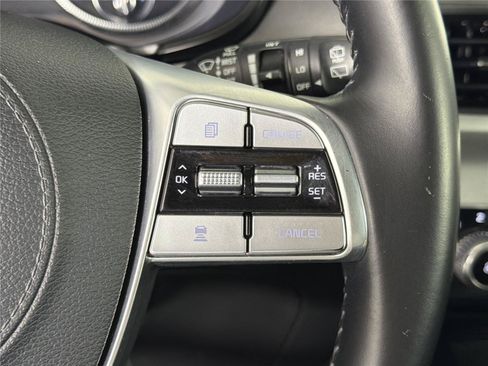 Used 2021 Kia Telluride LX FWD image 25