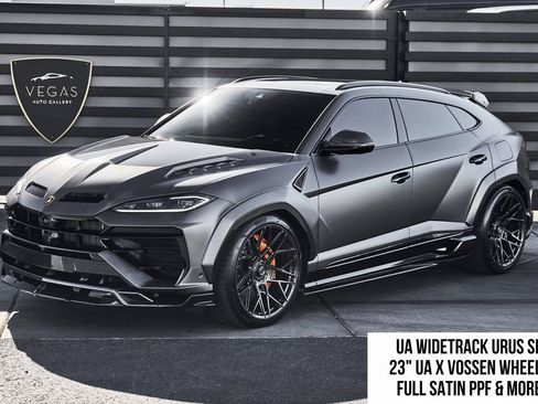 Used 2025 Lamborghini Urus Performante AWD/4WD image 1