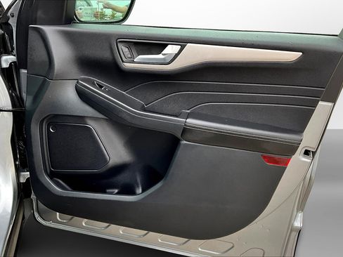 Used 2022 Ford Escape SEL w/ Technology Package image 26