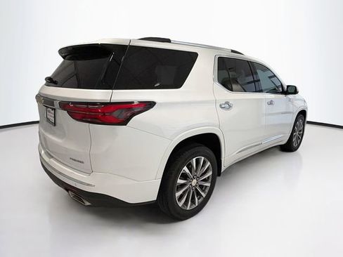 Used 2022 Chevrolet Traverse Premier image 7