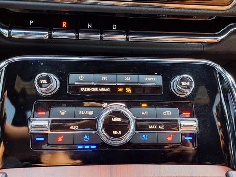 Used 2021 Lincoln Navigator Reserve w/ Luxury Package image 14