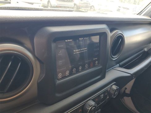 Used 2020 Jeep Wrangler Unlimited Sport image 21