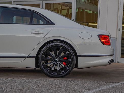 New 2026 Bentley Flying Spur image 14
