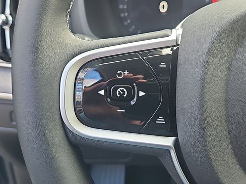 New 2026 Volvo XC90 B6 Ultra w/ Protection Package Premier image 16