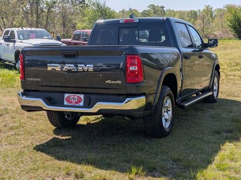 New 2026 RAM 1500 4x4 Crew Cab image 7