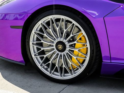 Used 2018 Lamborghini Aventador S AWD/4WD image 47