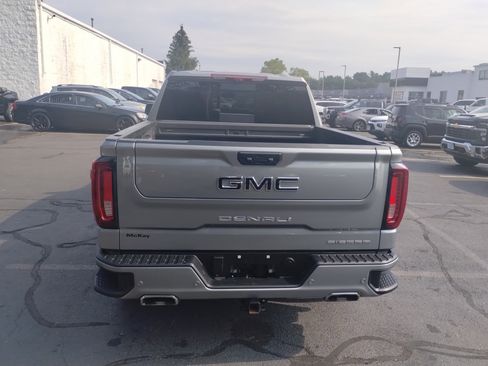 Used 2024 GMC Sierra 1500 Denali w/ Denali Reserve Package image 4