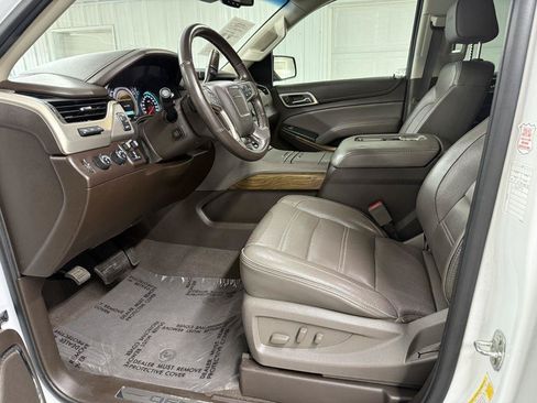 Used 2020 GMC Yukon XL Denali AWD/4WD image 10