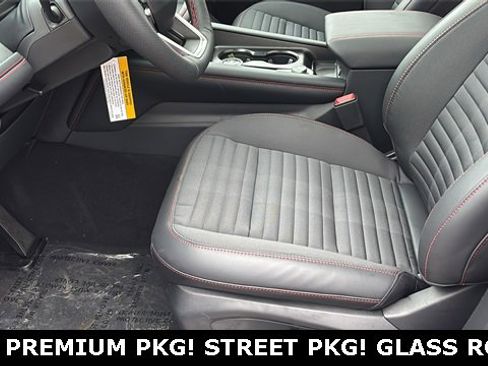 New 2026 Ford Explorer ST-Line w/ ST-Line Street Pack image 25