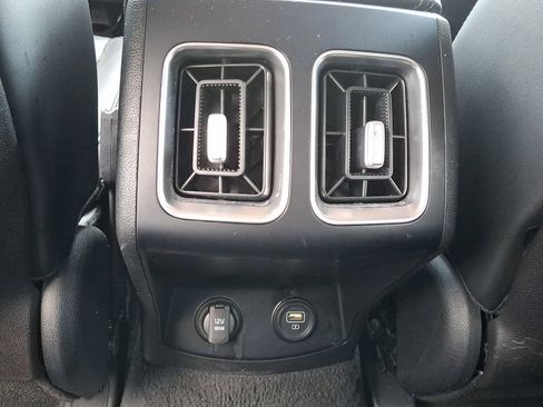 Used 2021 Kia Sorento S w/ Panoramic Sunroof Package image 13