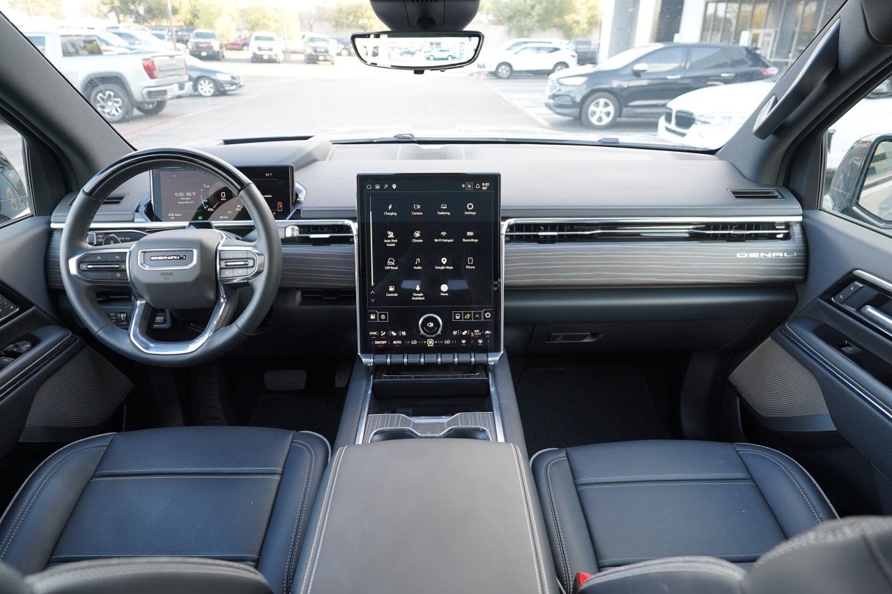 Certified 2025 GMC Sierra EV Denali AWD/4WD image 7