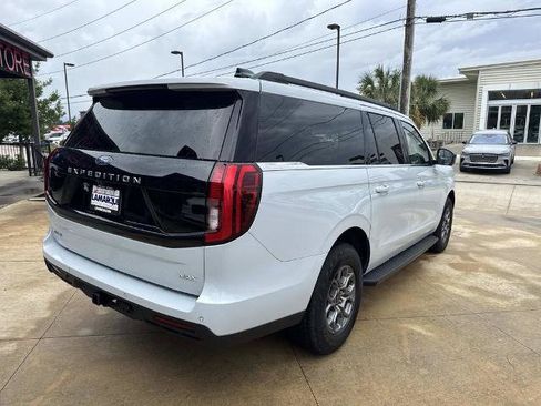 Certified 2025 Ford Expedition Max Active RWD image 9