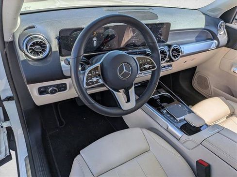 Used 2022 Mercedes-Benz GLB 250 image 9