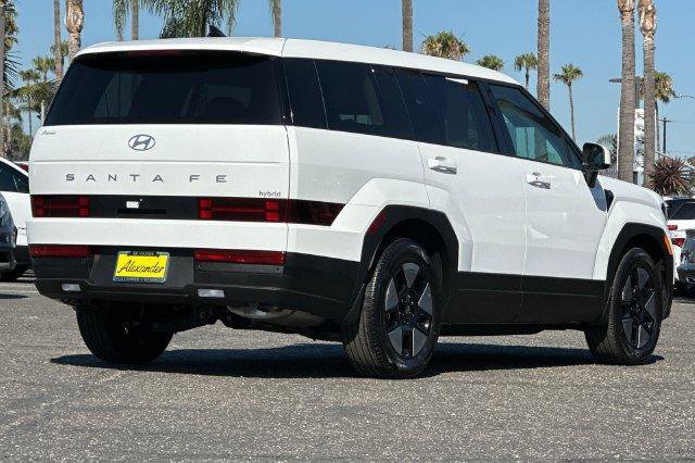 Used 2026 Hyundai Santa Fe SE FWD image 4
