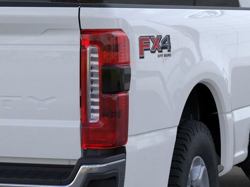 New 2026 Ford F350 XLT w/ 360-Degree Camera Package AWD/4WD image 21