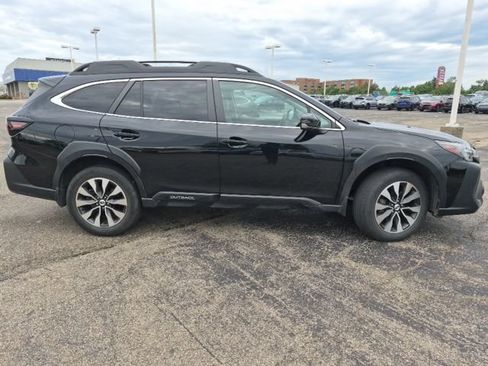 Used 2024 Subaru Outback Limited XT AWD/4WD image 4