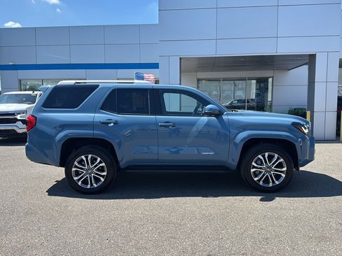 Used 2026 Toyota 4Runner Limited AWD/4WD image 9