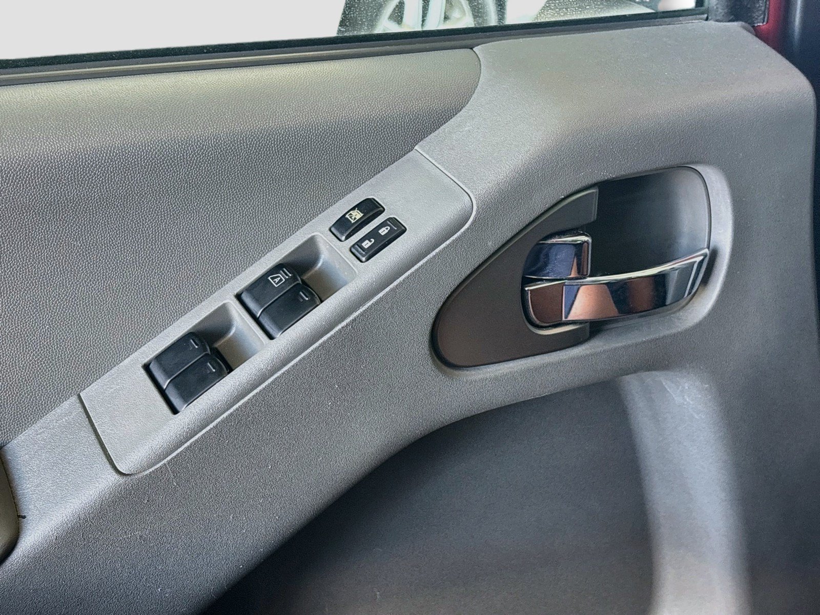 Used 2016 Nissan Frontier SV RWD image 11