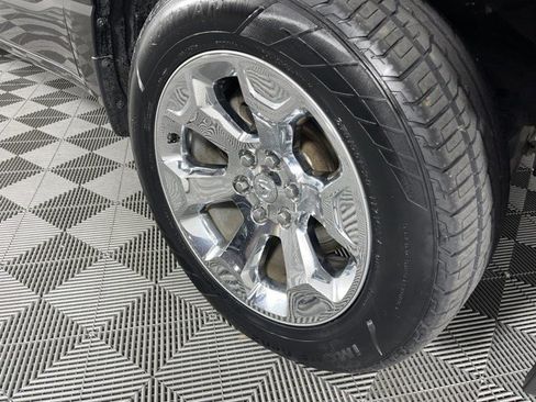 Used 2022 RAM 1500 Big Horn AWD/4WD image 12