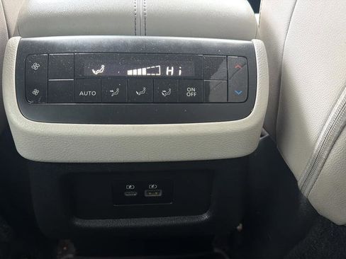 Certified 2023 Nissan Pathfinder SL AWD/4WD image 23