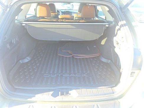 Used 2023 Subaru Outback Touring w/ Popular Package #2 image 31