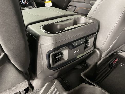 Used 2025 GMC Sierra 1500 AT4 w/ Technology Package image 21