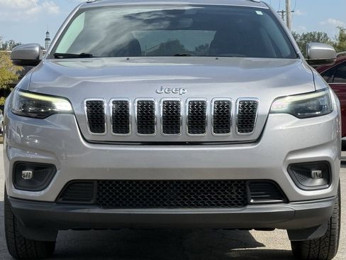 Used 2019 Jeep Cherokee Latitude Plus w/ Comfort/Convenience Group image 8