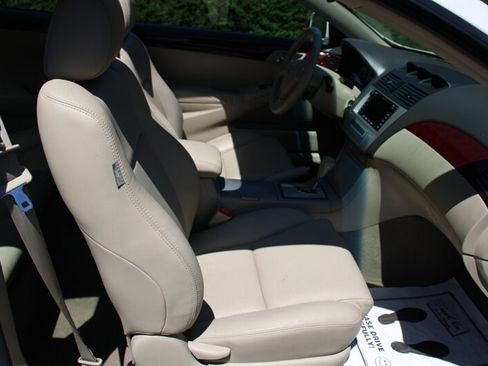 Used 2004 Toyota Solara SLE FWD image 12