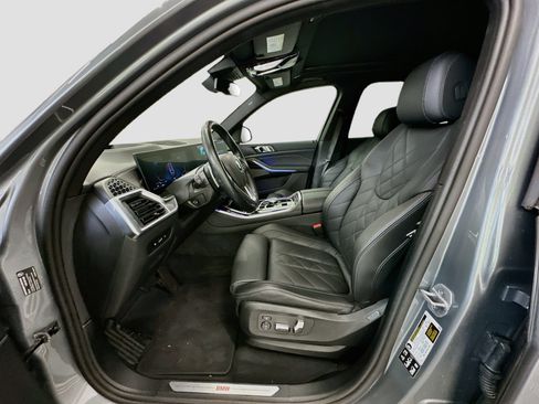 Used 2026 BMW X5 xDrive40i AWD/4WD image 13