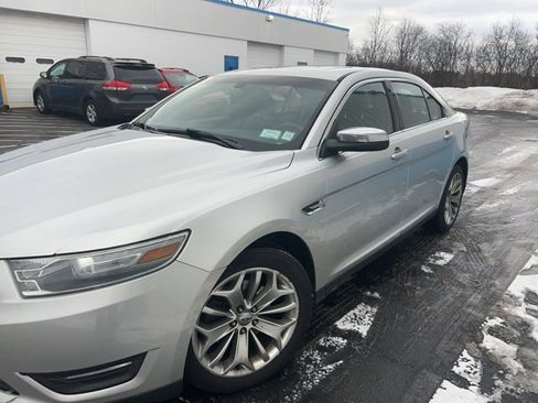 Used 2013 Ford Taurus Limited image 4