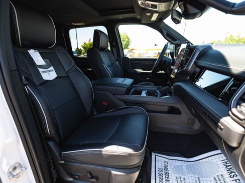 New 2025 RAM 2500 Limited image 26