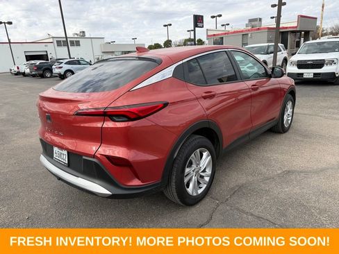 Used 2024 Buick Envista Preferred w/ Convenience II Package image 7