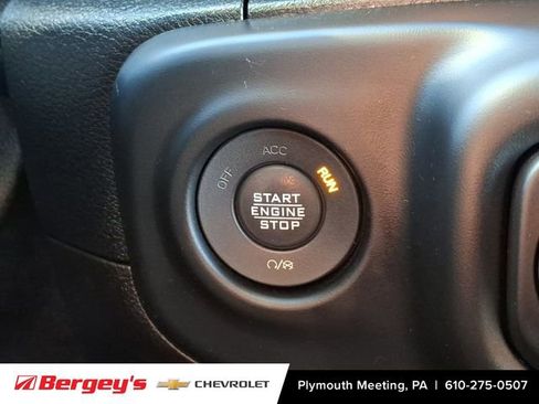 Used 2021 Jeep Wrangler Unlimited Sahara AWD/4WD image 26