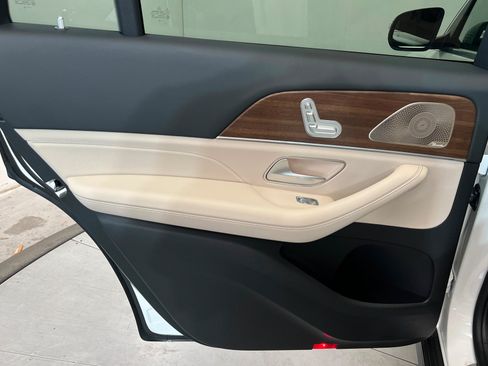 New 2026 Mercedes-Benz GLS 450 4MATIC image 18