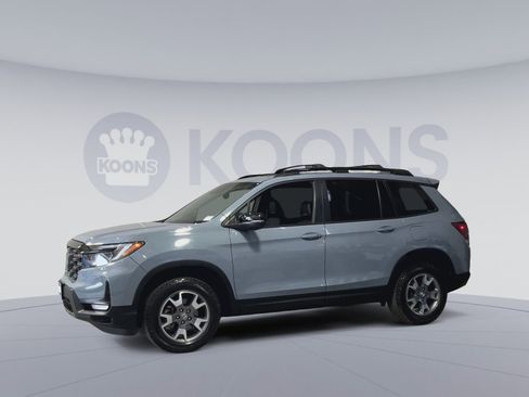 Used 2023 Honda Passport TrailSport image 7