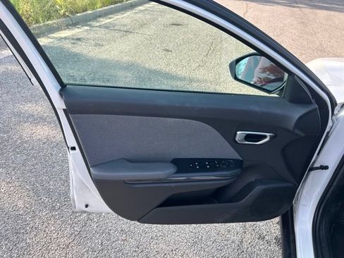 Used 2025 Kia K4 EX FWD image 7