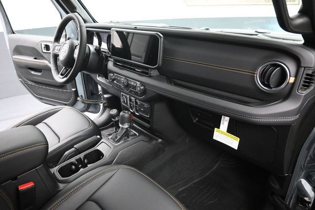 New 2026 Jeep Gladiator Sport AWD/4WD image 23