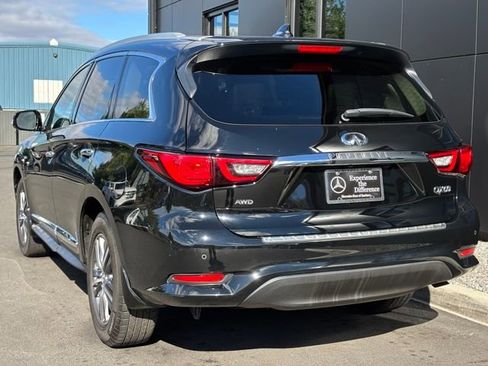 Used 2019 INFINITI QX60 Luxe w/ Essential Package image 3