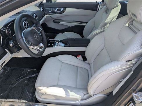 Used 2017 Mercedes-Benz SL 550 image 17
