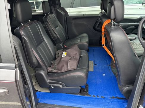 Used 2017 Dodge Grand Caravan GT image 7