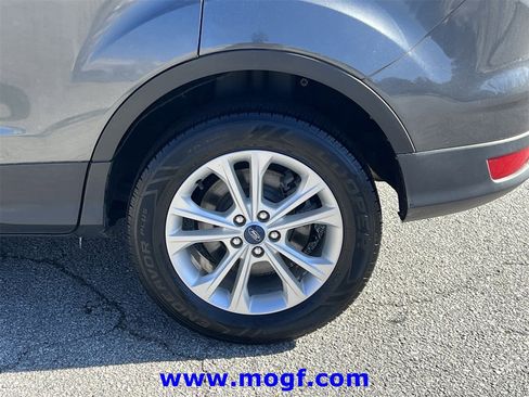 Used 2019 Ford Escape SEL image 30