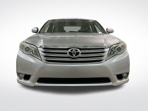 Used 2012 Toyota Avalon Limited image 6