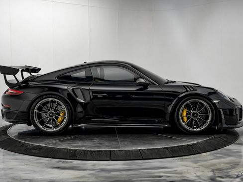 Used 2019 Porsche 911 GT2 RS w/ Weissach Package image 20
