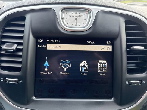 Used 2022 Chrysler 300 Touring L w/ Popular Equipment Group image 41